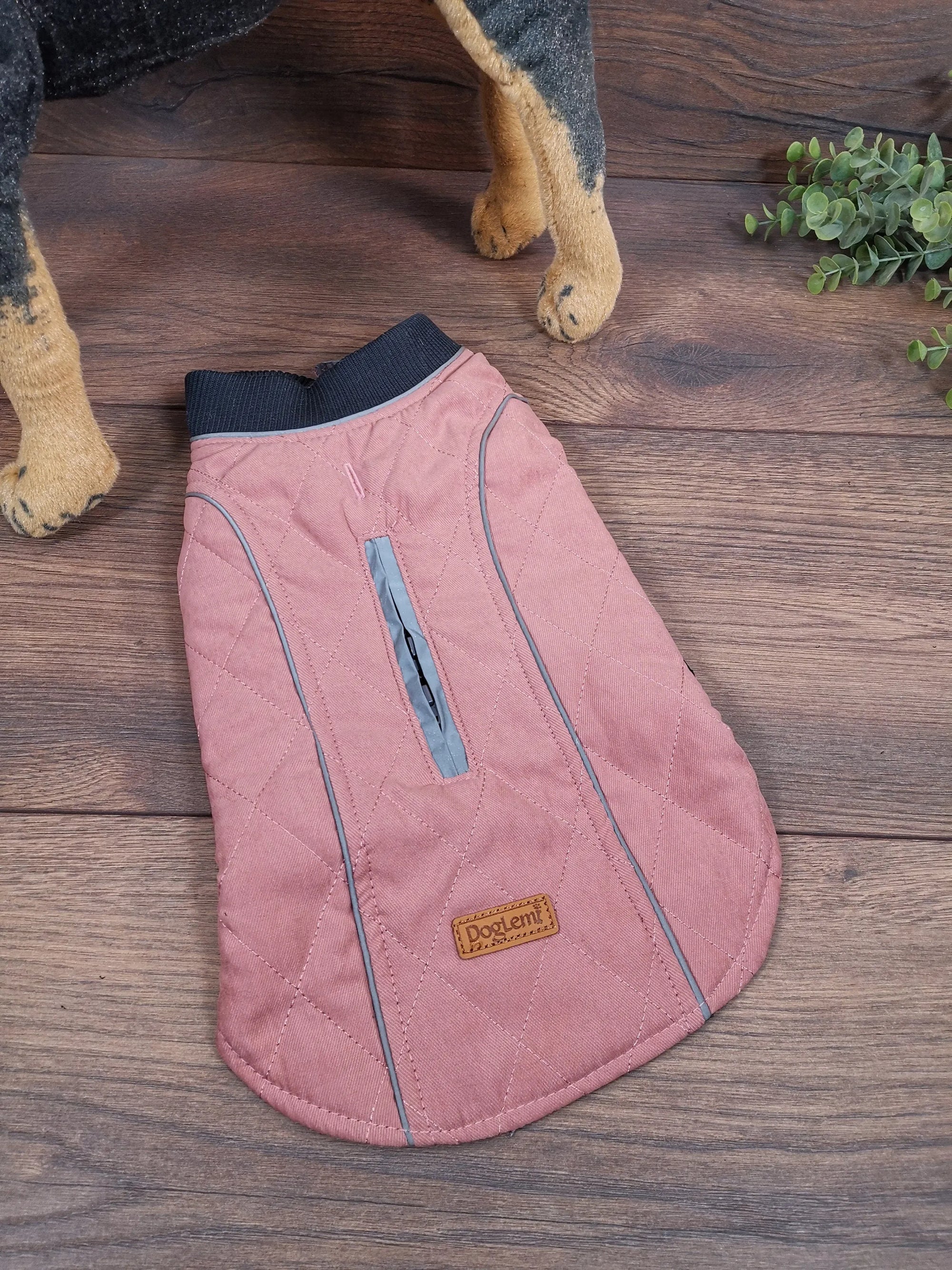 Hundmantel Rosa mit Namen, Hundemantel personalisiert, Hundemantel für Geschirr, Hundemantel für den Winter, Hundemantel mit Bauchschutz