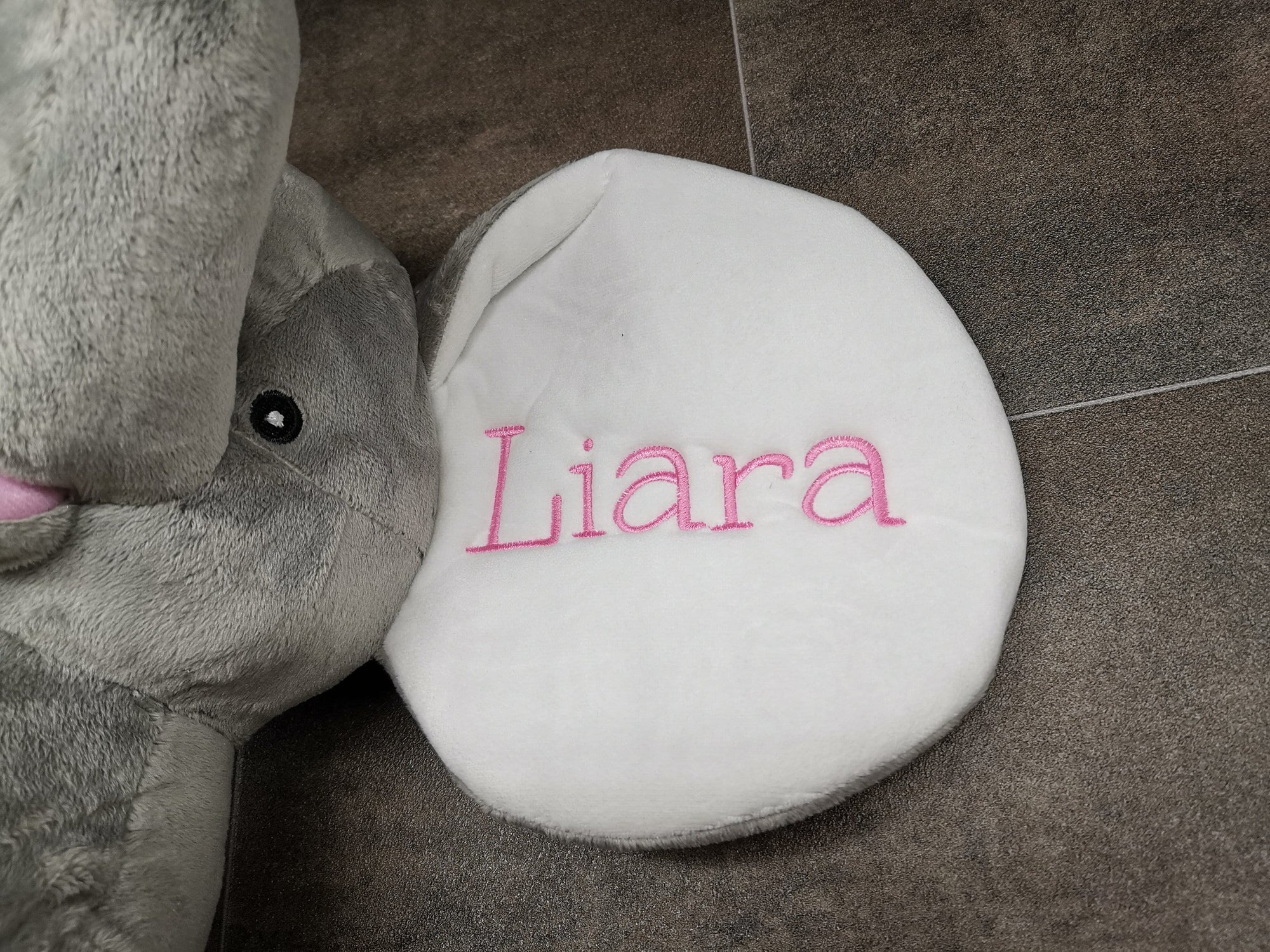 Stofftier Elefant mit Namen und Geburtsdatum bestickt, Plüschtier mit Namen, Personalisiertes Stofftier, Stofftier personalisierbar