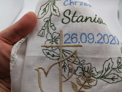 Taufdecke Tauftuch individuell gestaltbar, Leinentuch mit Spitze bestickt, Kerzentuch mit Spruch für Taufe, Kommunion, Konfirmation, 39 x 39