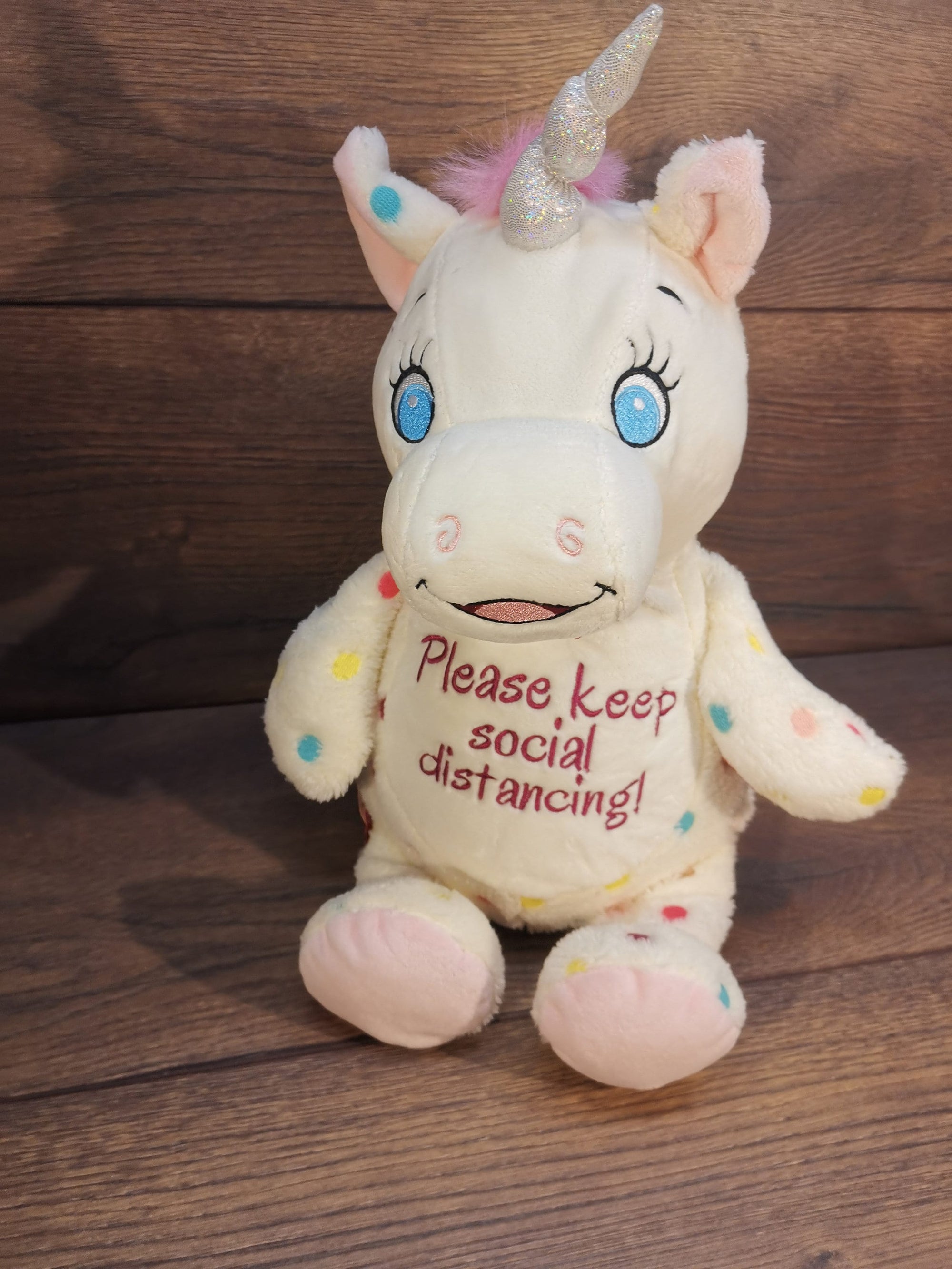 Personalisierbares Kuh Stofftier mit Namensstickerei – Individuelles Kuscheltier als besonderes Geschenk zur Taufe, Geburtstag, Jahrestag