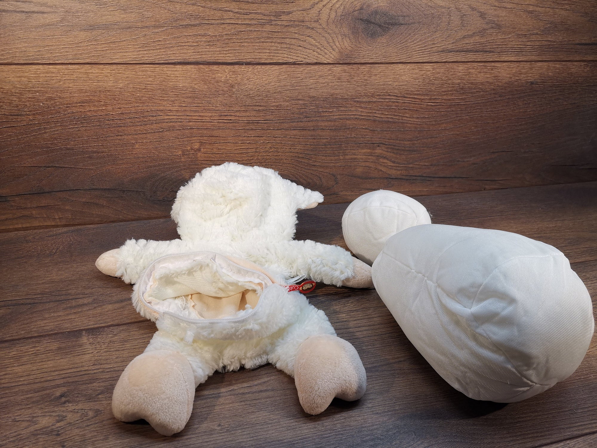 Personalisierbares Schaf Kuscheltier mit Namensstickerei – Flauschiges Stofftier Geschenk zur Taufe, Geburtstag, Weihnachten, Jahrestag