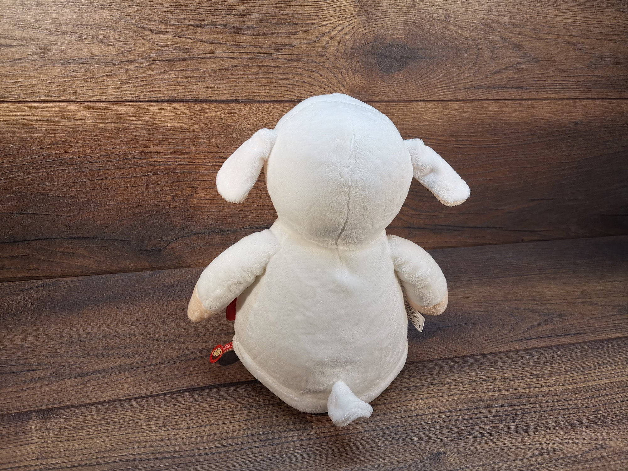 Personalisierbares Schaf Stofftier mit Namensstickerei – Kuscheltier Geschenk zur Taufe, Geburtstag, Weihnachten, Jahrestag