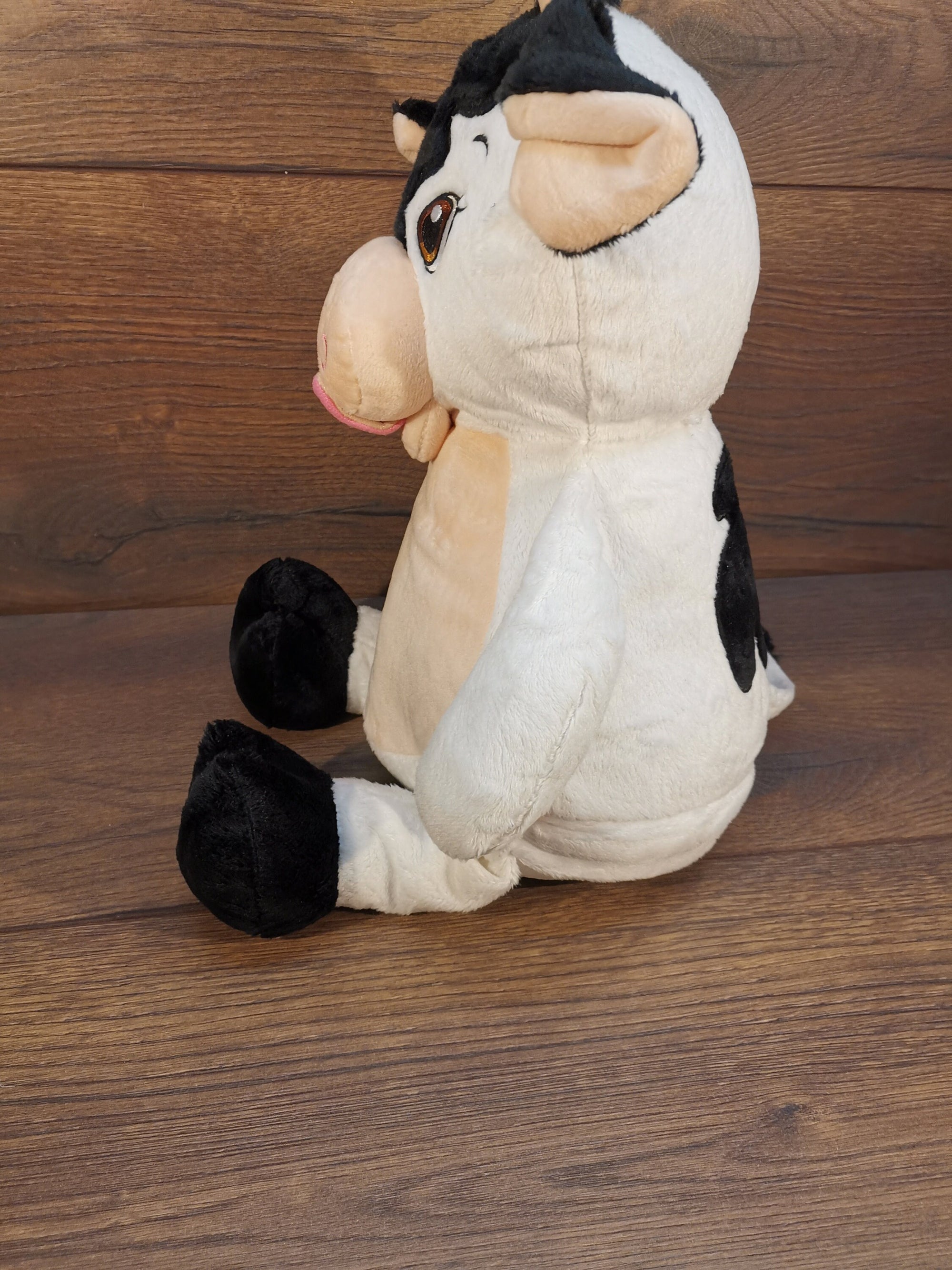 Personalisierbares Kuh Stofftier mit Namensstickerei – Individuelles Kuscheltier als besonderes Geschenk zur Taufe, Geburtstag, Jahrestag