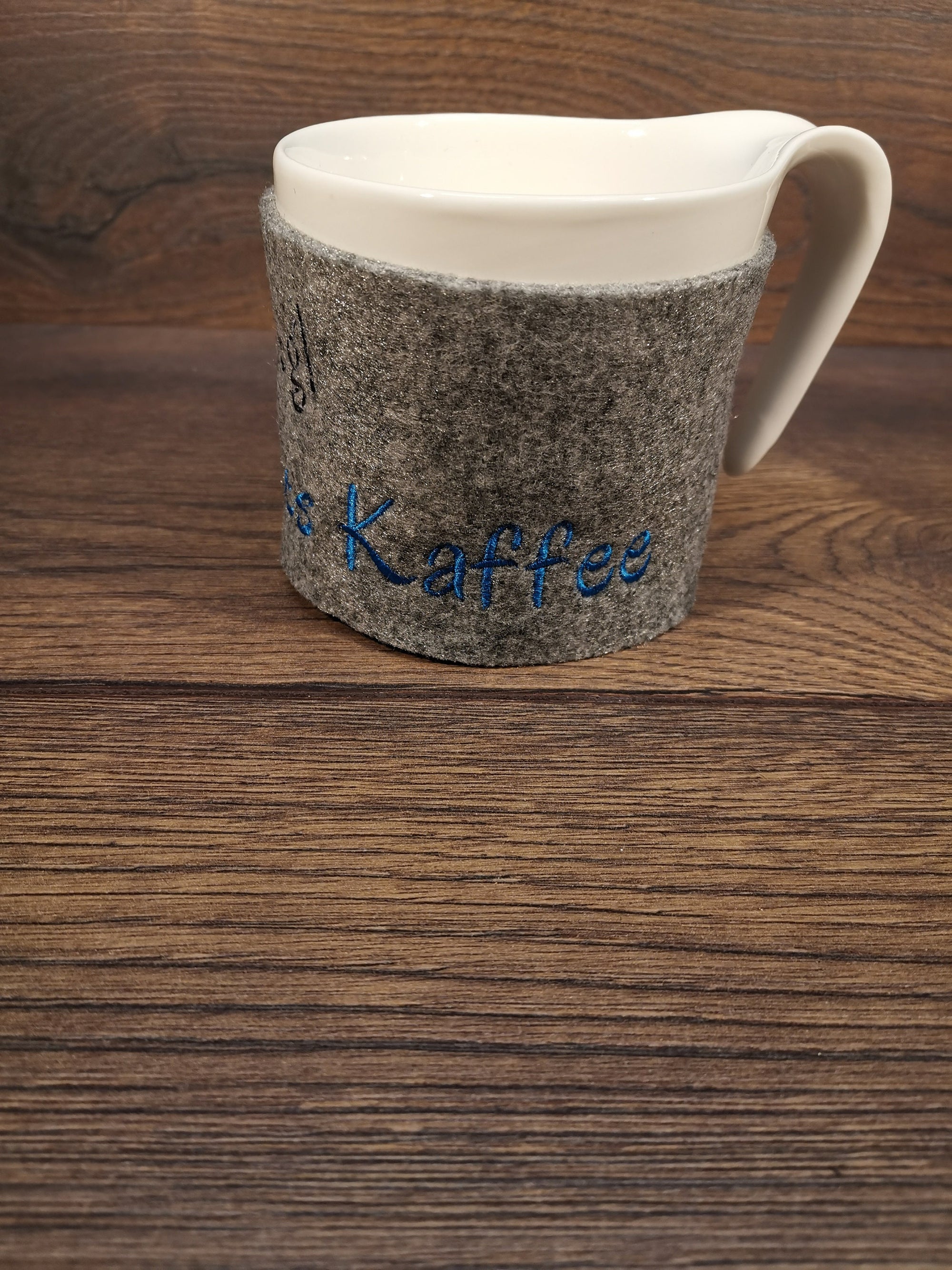 Tasse mit Filzmanschette und Namen, Tasse mit Filz, Finger weg!