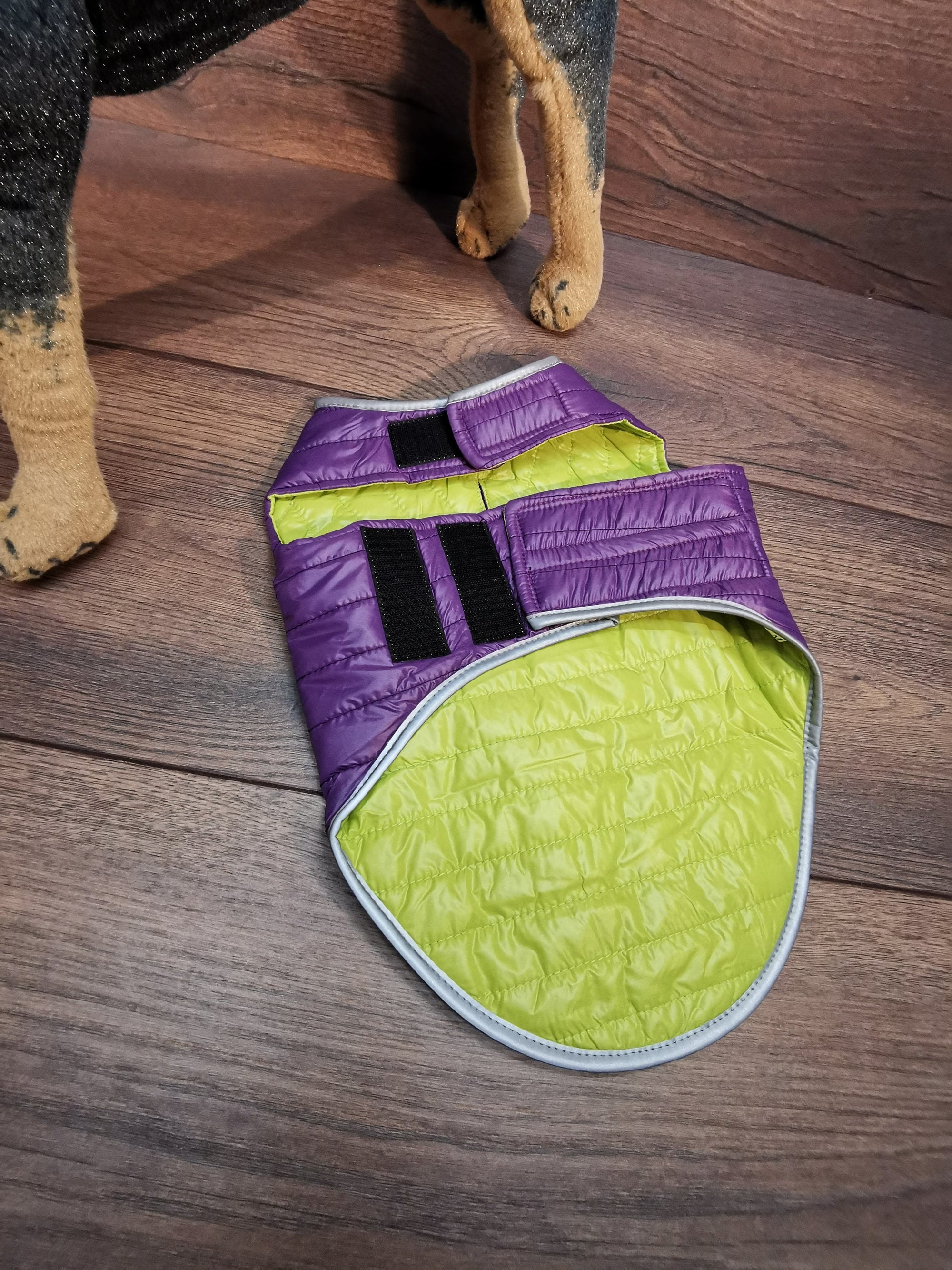 Hundemantel mit Klettverschluss, Hundemantel mit Namen, Hundemantel wasserabweisend, Hundemantel personalisiert, Hundemantel Geschirrträger