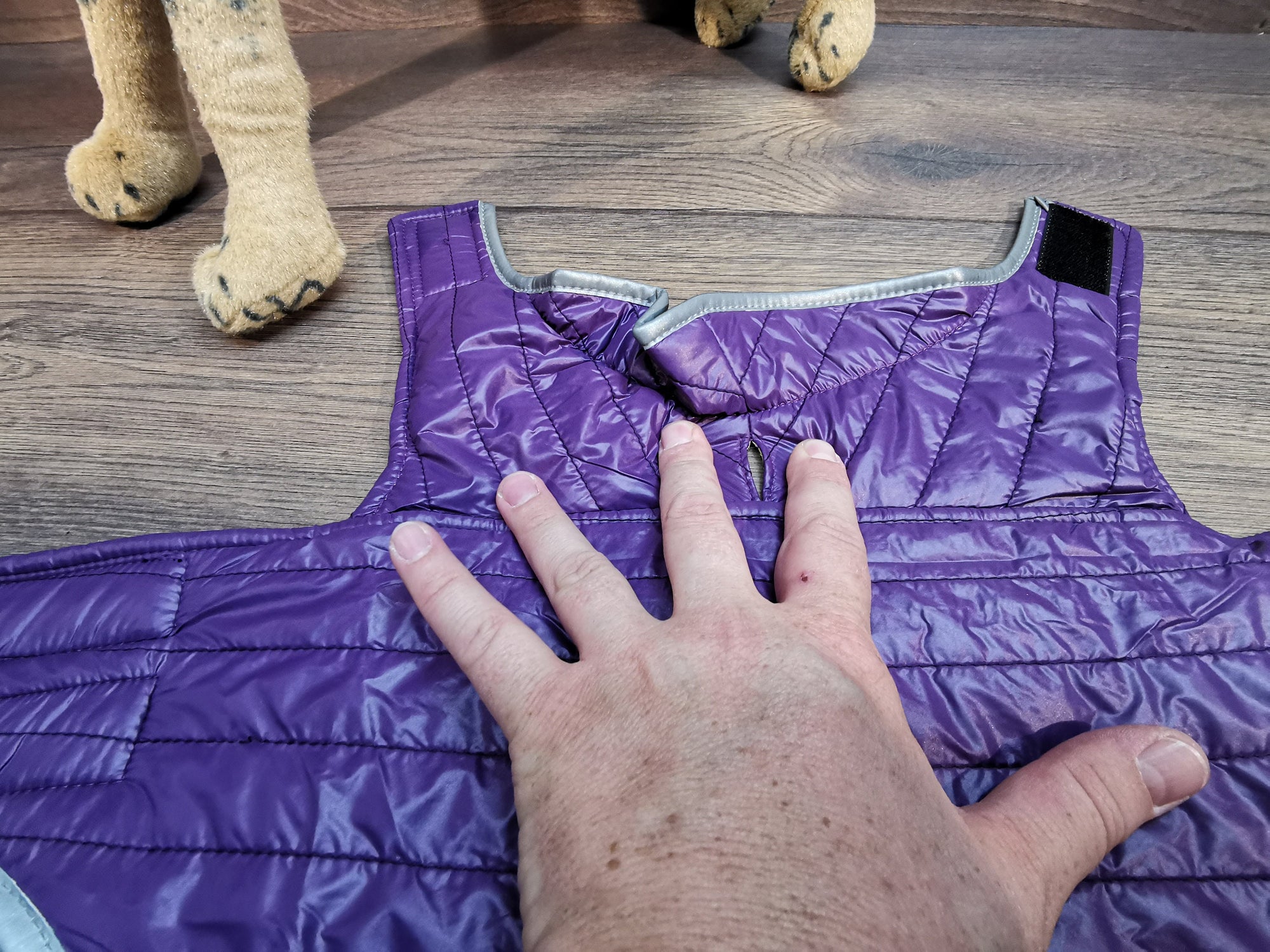 Hundemantel mit Klett, Hundemantel mit Namen, Hundemantel wasserabweisend, Hundemantel personalisiert, Hundemantel Geschirrträger