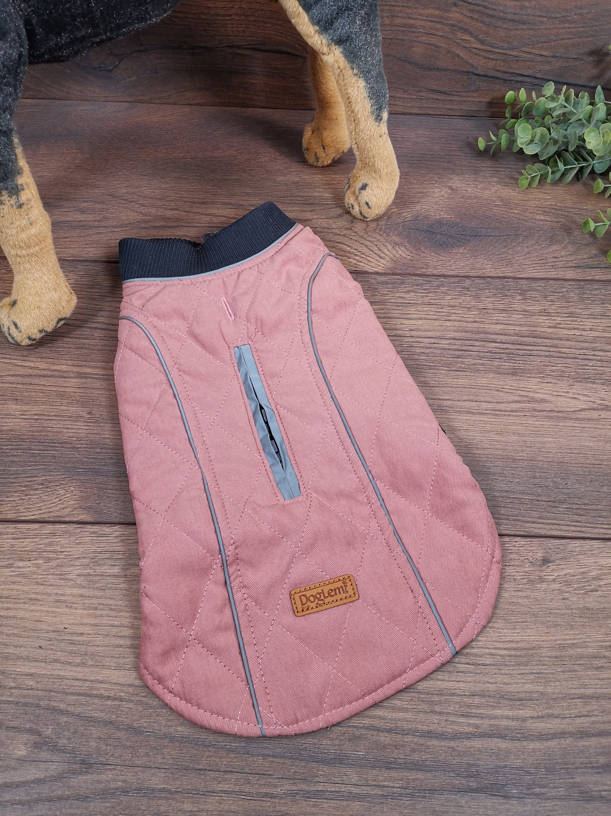 Hundmantel Rosa mit Namen, Hundemantel personalisiert, Hundemantel für Geschirr, Hundemantel für den Winter, Hundemantel mit Bauchschutz