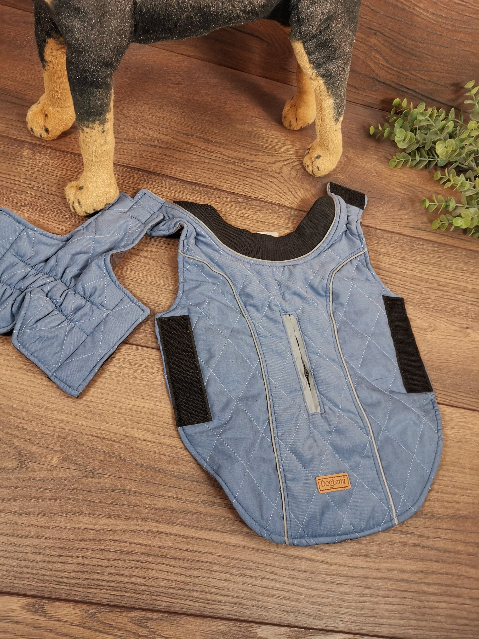 Hundmantel Blau mit Namen, Hundemantel personalisiert, Hundemantel für Geschirr, Hundemantel für den Winter, Hundemantel mit Bauchschutz