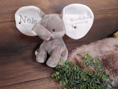 Personalisierbarer Elefant Stofftier in Grau mit Namensstickerei – Kuscheltier Geschenk zur Taufe, Geburtstag, Weihnachten, Jahrestag