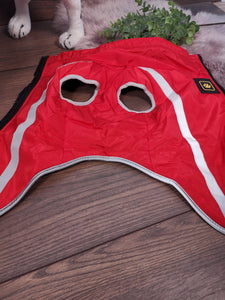 Wasserabweisender Hundemantel mit Fleece und Reißverschluss in Rot - Ideal für Hunde mit langem Rücken und mit Bauchschutz