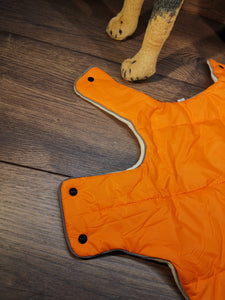 Hundemantel in Orange mit Fleece, Hundemantel mit Namen, Hundemantel große Hunde, Hundewintermantel, Hundemantel für Geschirrträger