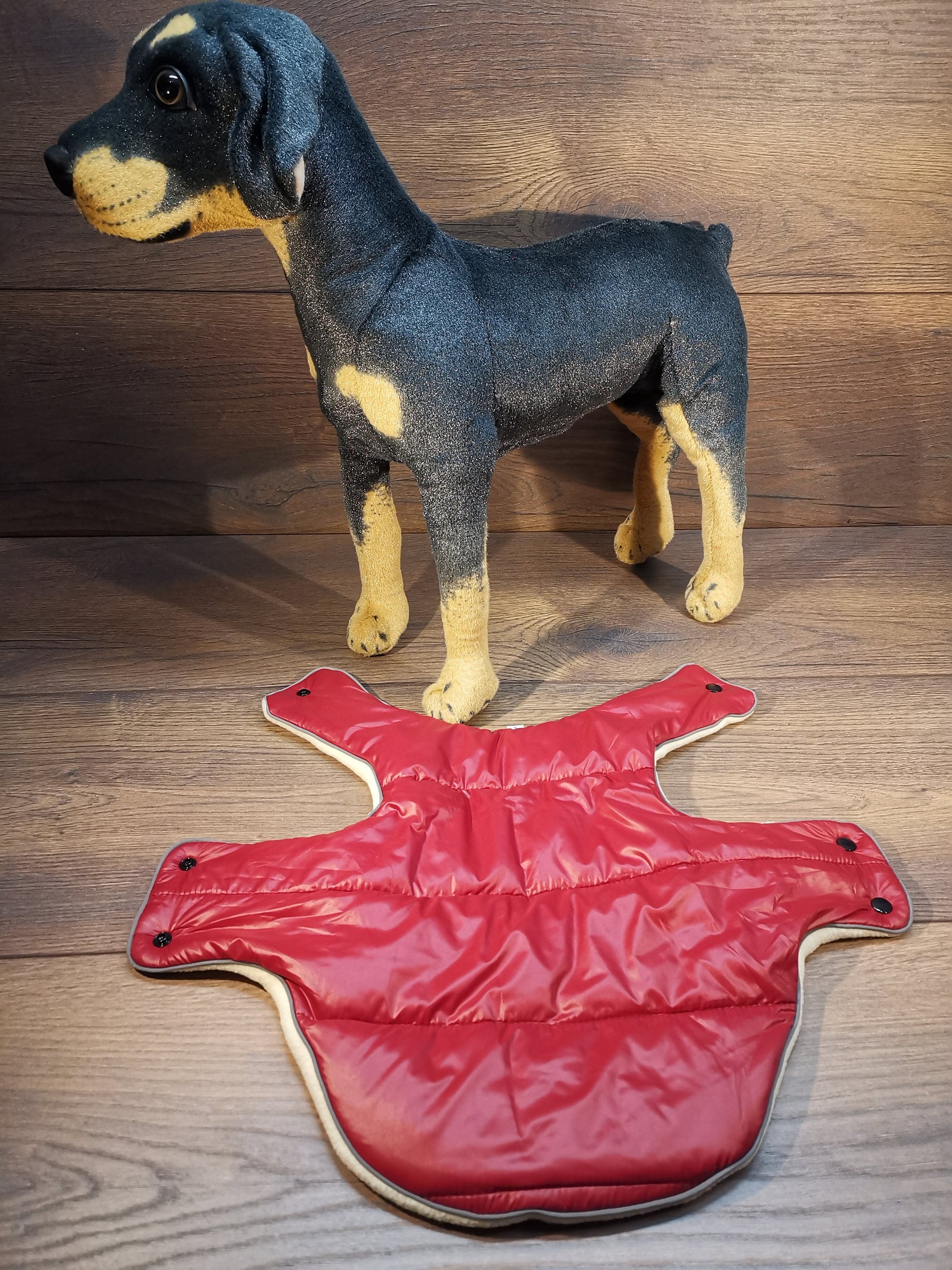 Hundemantel in Rot mit Fleece Druckknöpfen, Hundemantel mit Namen, Hundemantel für große Hunde, Hundemantel Winter, Hundemantel mit Geschirr