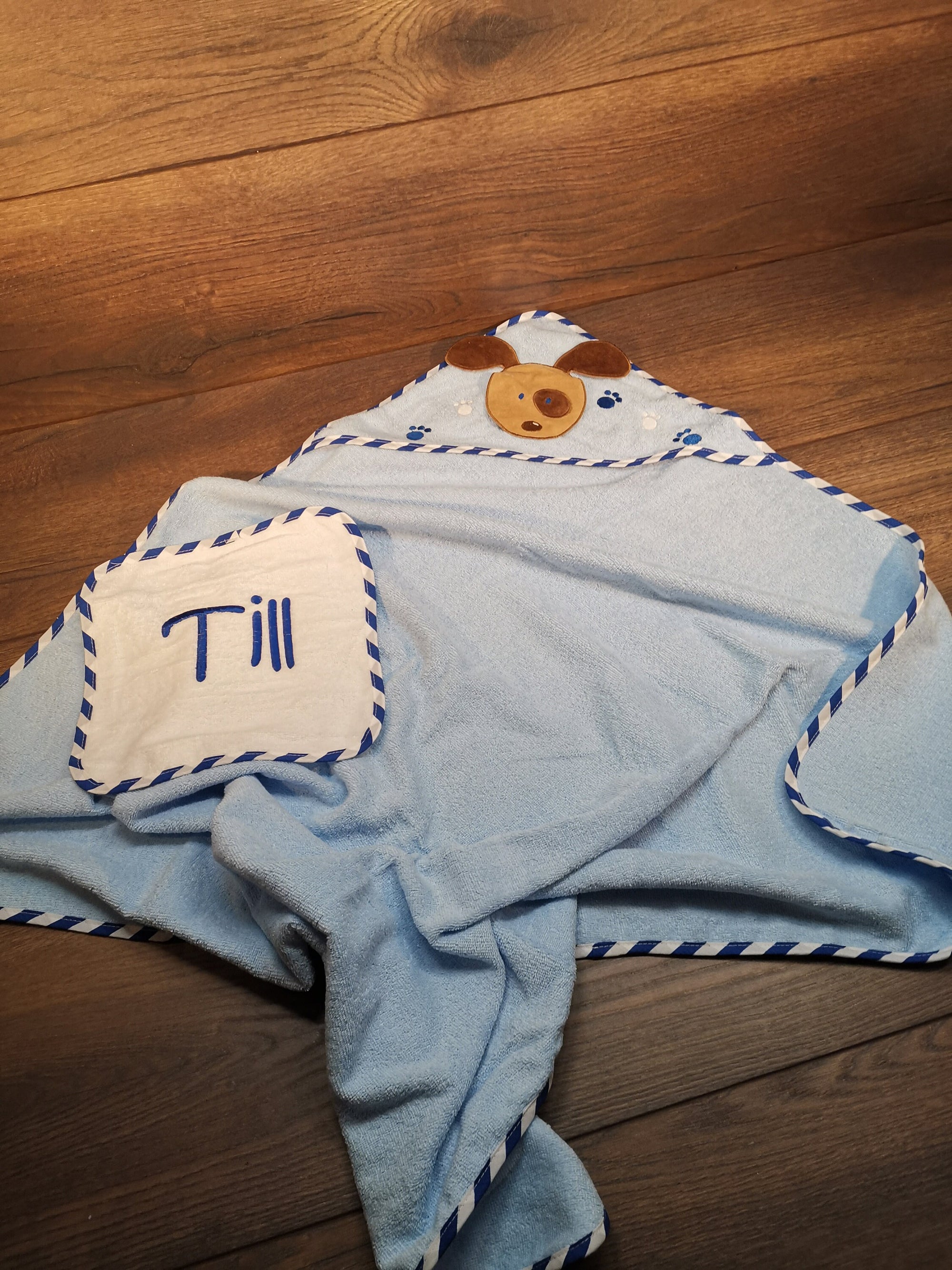 Babyhandtuch mit Namen und Kapuze, Handtuch mit Namen bestickt, Handtuch für Kinder mit Namen
